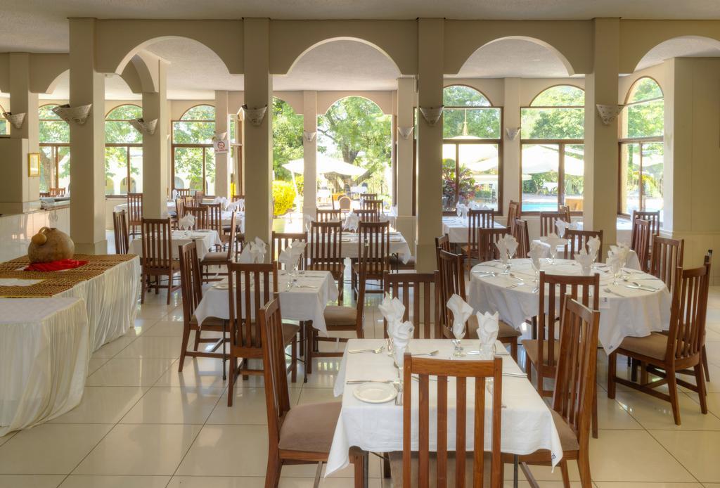 Victoria Falls Rainbow Hotel Kültér fotó